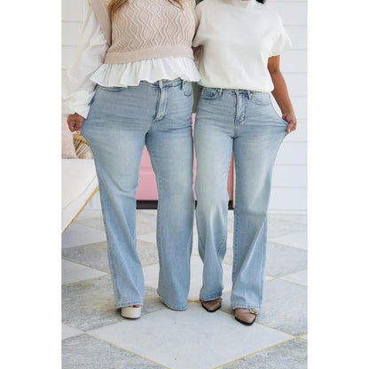 🔥💥 Vintage Wash Plus-Size Jeans — Stretchy, Tummy Control & Straight Leg Fit